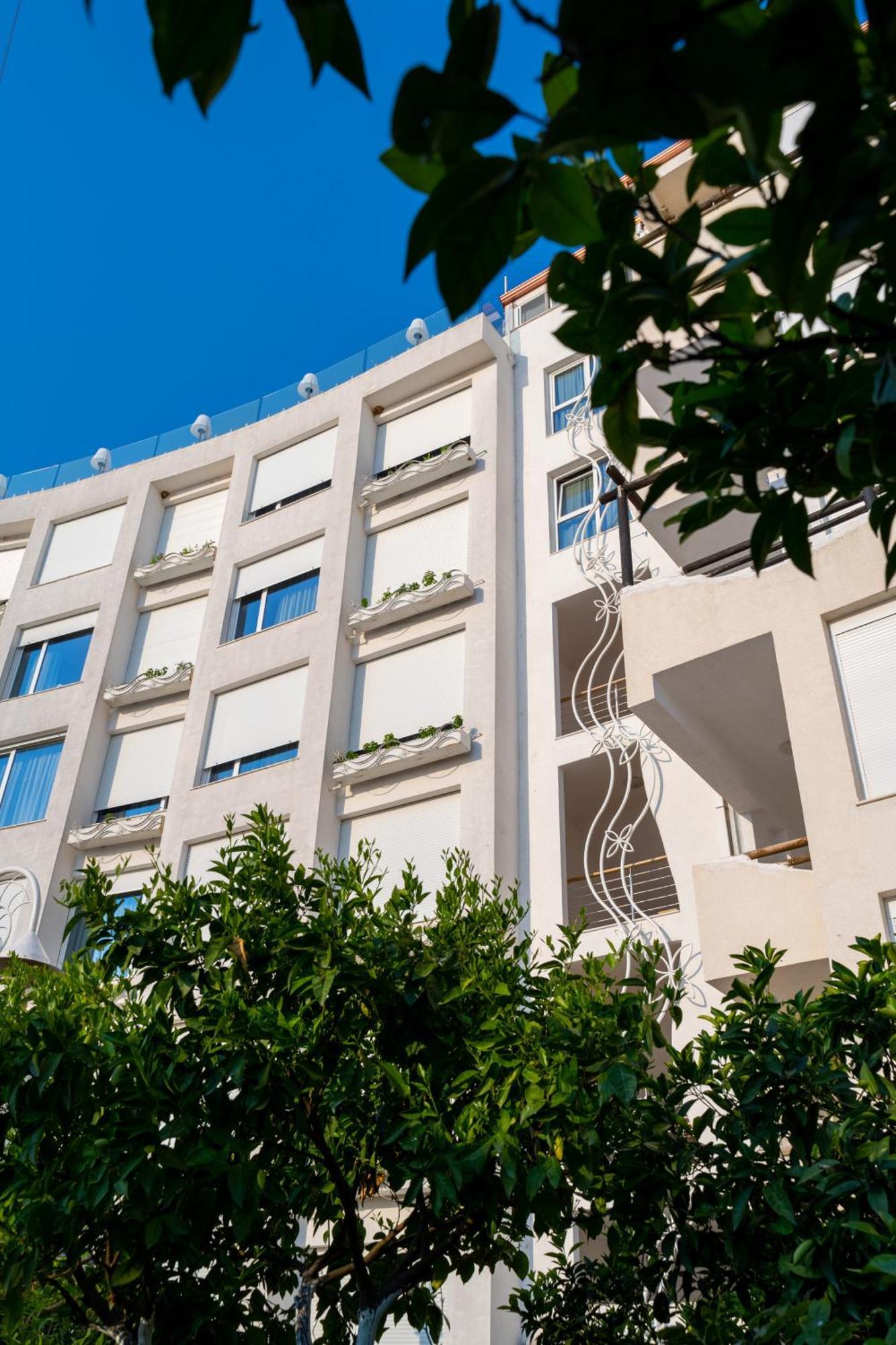 Bougainville Bay Hotel Sarande Exterior photo