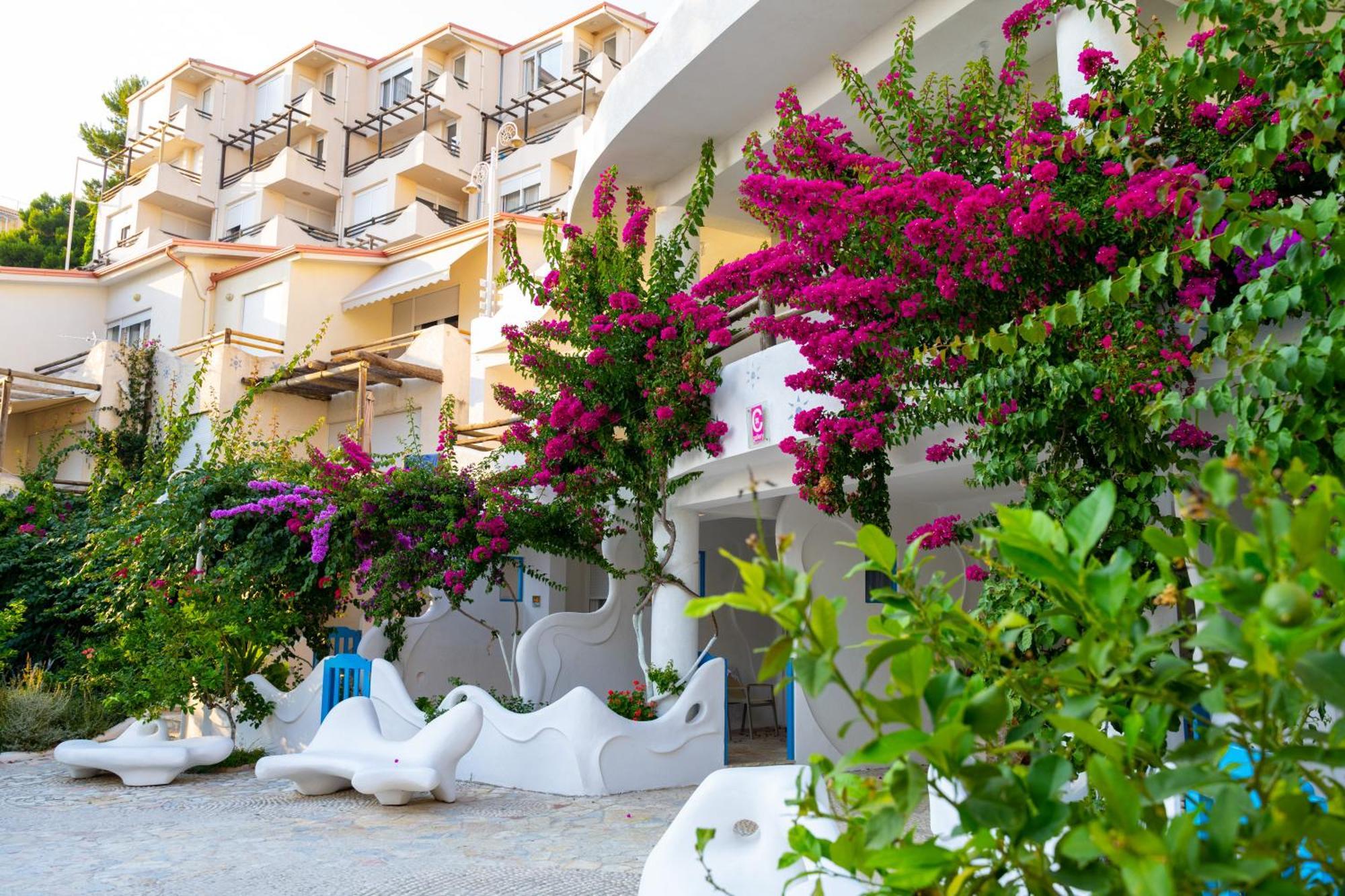 Bougainville Bay Hotel Sarande Exterior photo