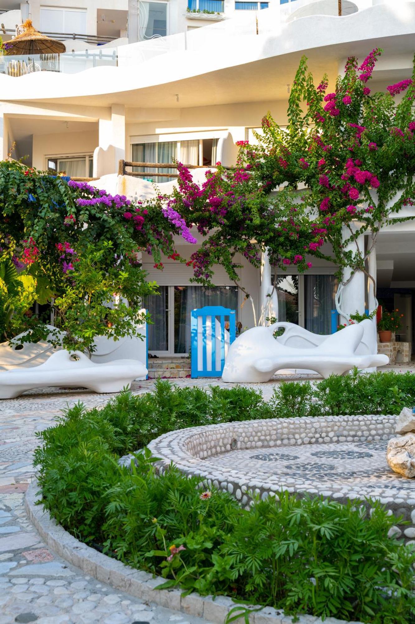 Bougainville Bay Hotel Sarande Exterior photo